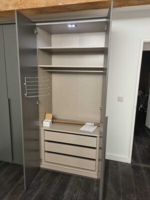 Rauch Purisma 4 door wardrobe Graphite matt_interior drawers