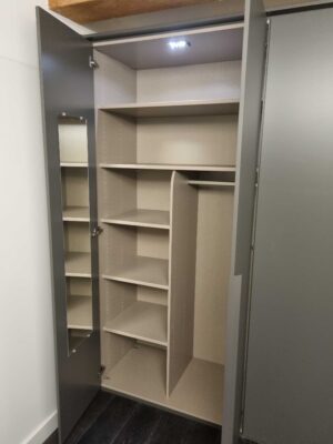Rauch Purisma 4 door wardrobe Graphite matt_interior shelving